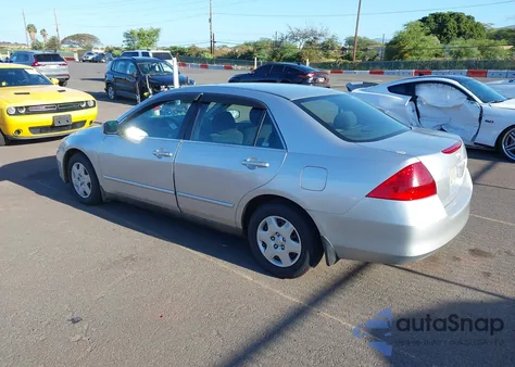 2007 Honda Accord 2.4 Lx z USA, uszkodzony, nr VIN 1HGCM56497A009813